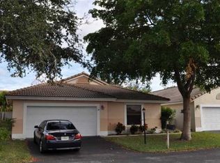 6030 Swinden Ln, Davie, FL 33331