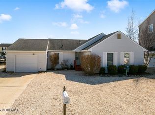108 Eileen Ln, Manahawkin, NJ 08050