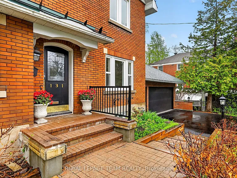 131 Acacia Ave — Photo 2