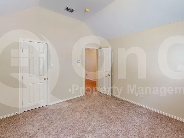 4800 Rum St — Photo 12