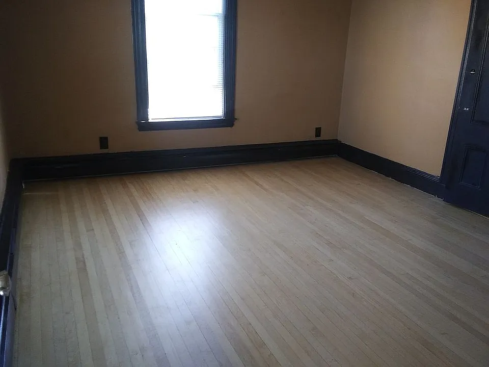 Main unit bedroom