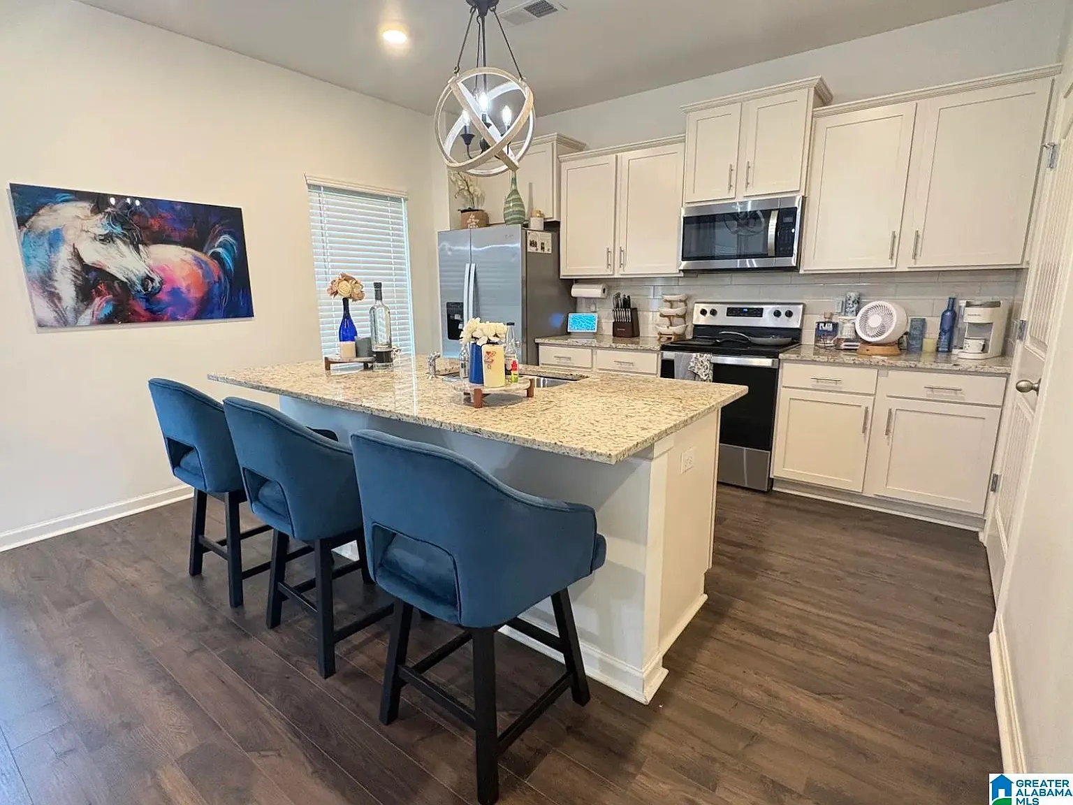 4 bed, 2.5 bath, 2175 sqft, $1,995 — Photo 4