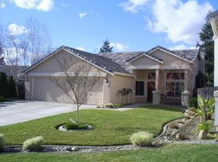 11 Middleburg Ct, Elk Grove, CA 95758