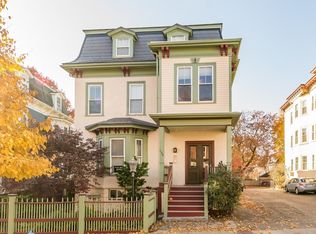 139 Oxford St #3, Cambridge, MA 02140