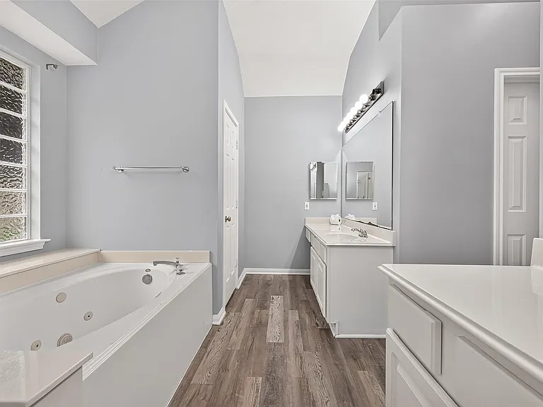 14531 Chestnut Falls Dr — Photo 29
