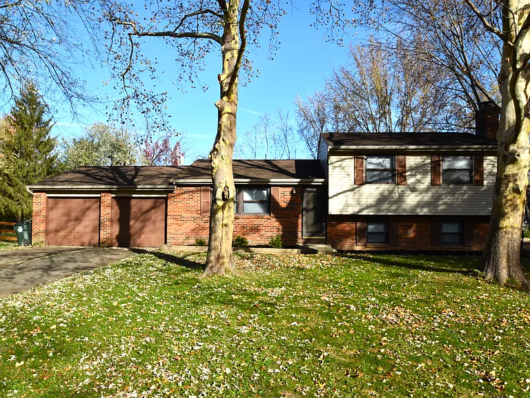 4242 Hanover Dr — Photo 1