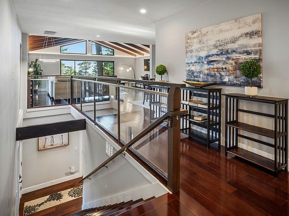 2nd image of 4155 Sunset Ln