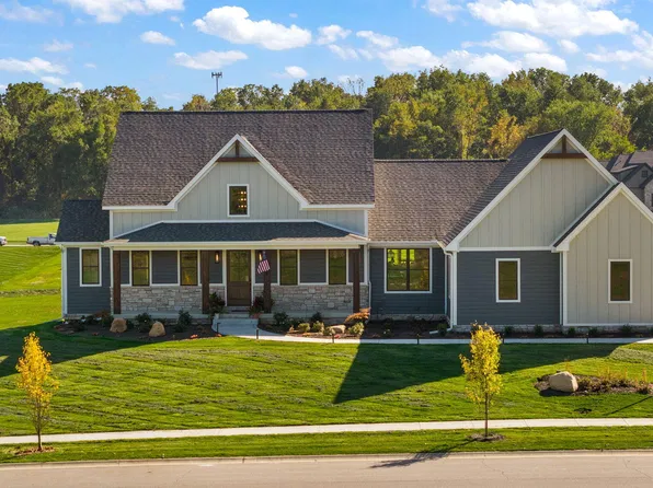 468 Stonebridge Pkwy, Valparaiso, IN 46383