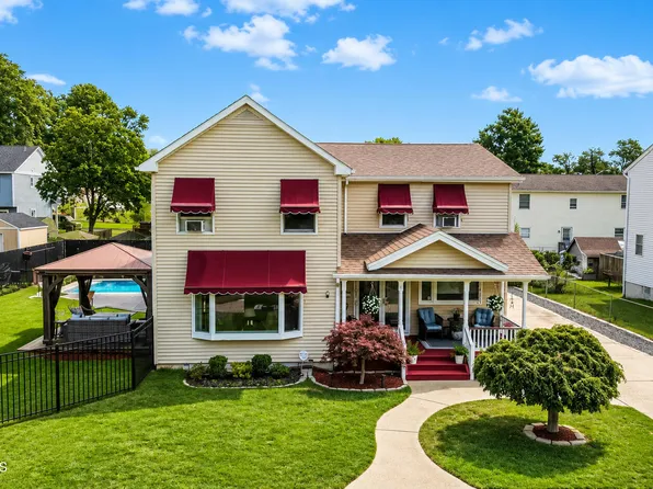 4 Mills Avenue, Port Monmouth, NJ 07758