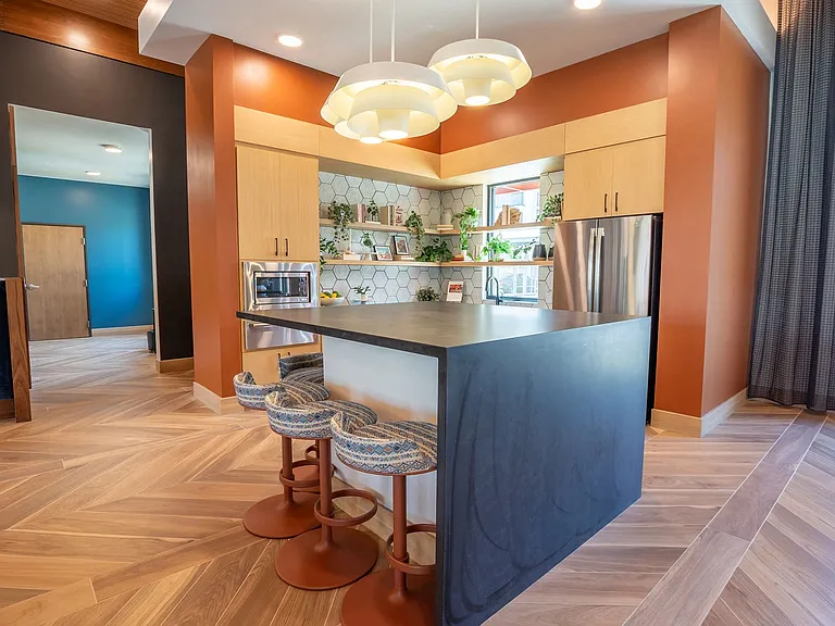 Vista Ridge Apartments — Photo 17