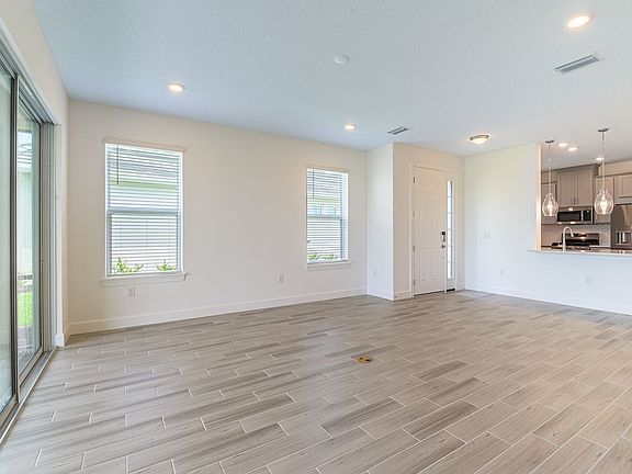 5th image of 16218 San Donato Pl
