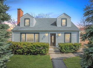 8817 Mango Ave, Morton Grove, IL 60053