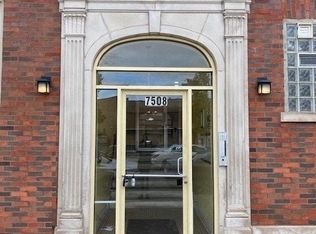7508 S Essex Ave #3B, Chicago, IL 60649