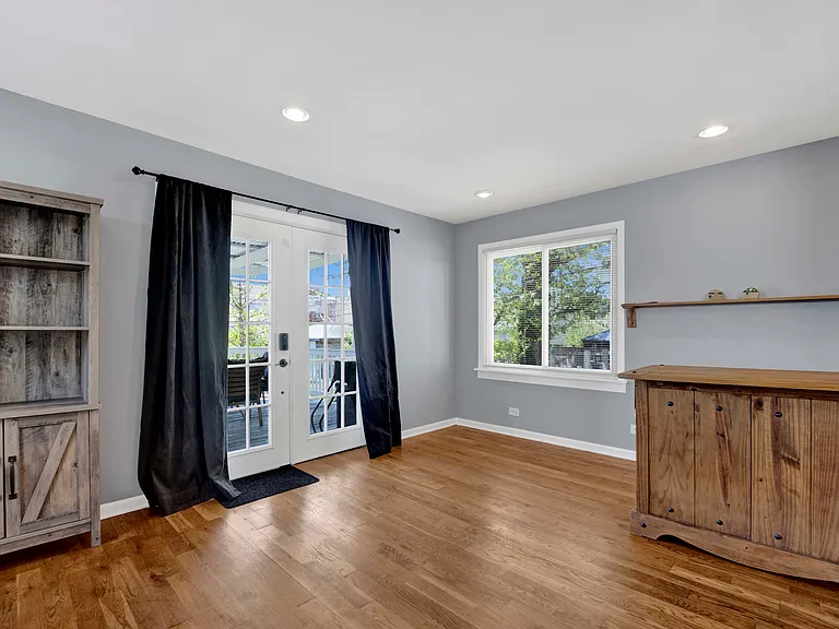 3721 W Shakespeare Ave — Photo 18
