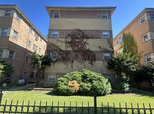 6711 S Chappel Ave APT 2E, Chicago, IL 60649
