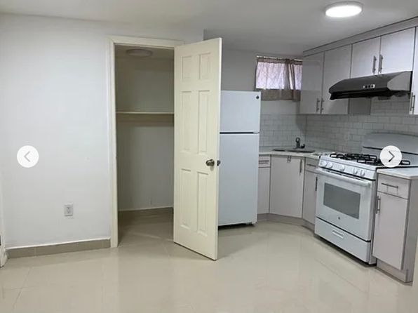 (undisclosed Address)