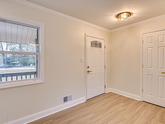 5th image of 3024 Sprucewood Drive