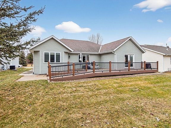 5th image of 1422 Goldenrod Cir