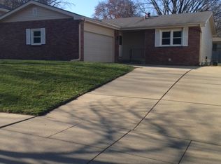 2329 Dorothy Dr, Lincoln, NE 68507