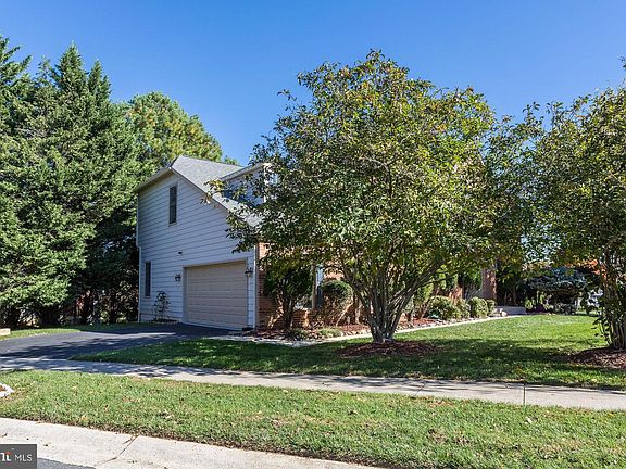 5th image of 10801 Hillbrooke Ln
