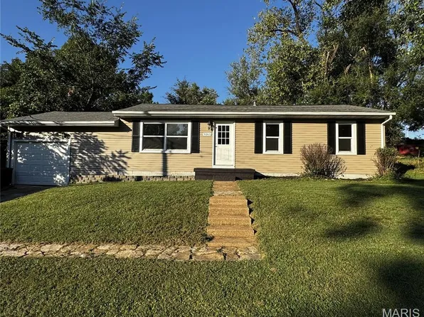 9365 Elm Loop Dr, Pevely, MO 63070