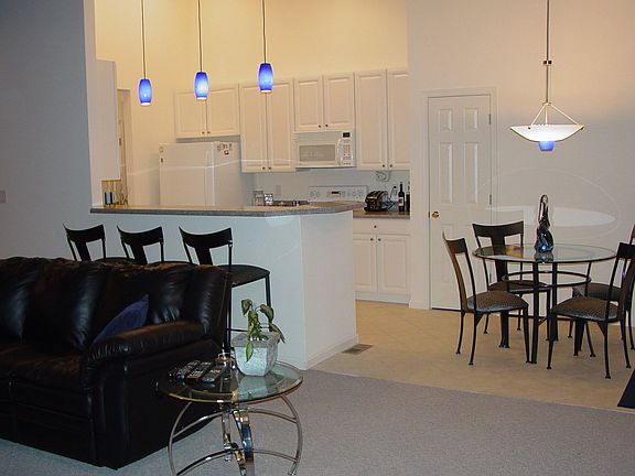 Bar and Dinette