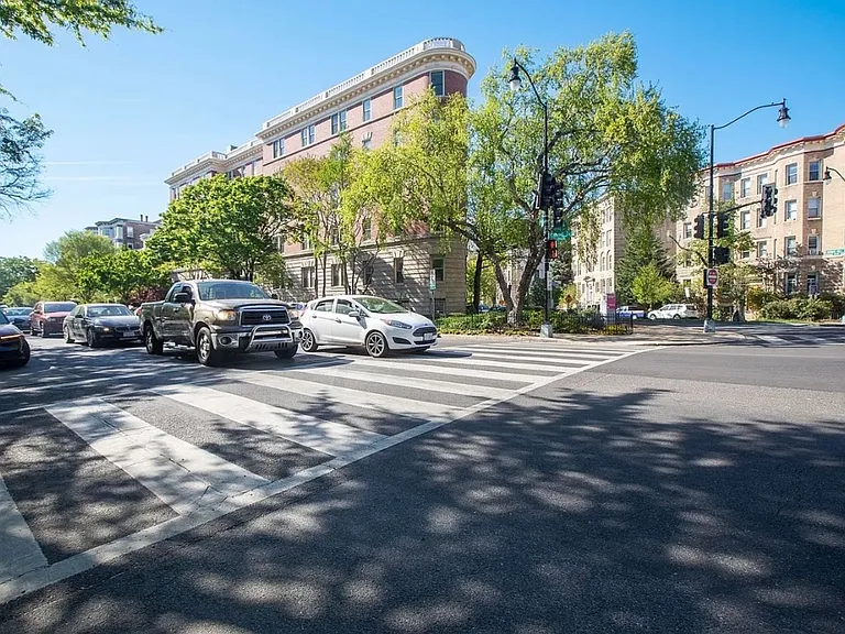 1801 Calvert St NW #G9 — Photo 17