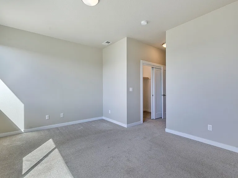 17235 SW Goldcrest Ln — Photo 24