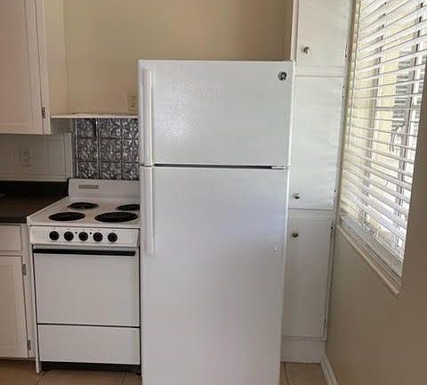 3rd image of 1003 Garden Dr #1003