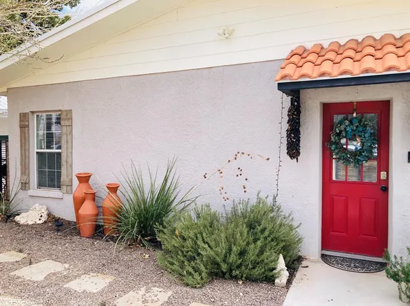 104 E Waco St, Marfa, TX 79843