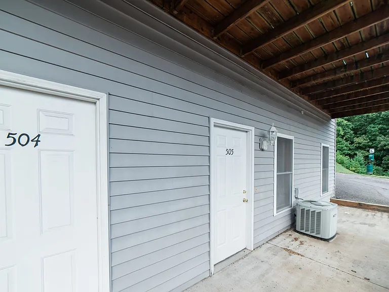 Pinnacle Heights Apartments — Photo 46