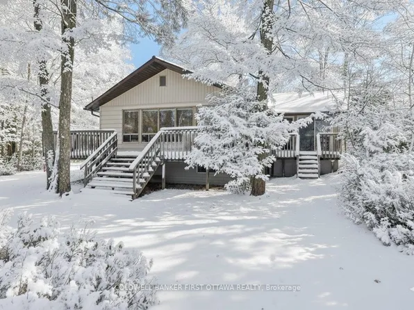 2234 A Grindstone Lake Rd, North Frontenac, ON K0H 2M0