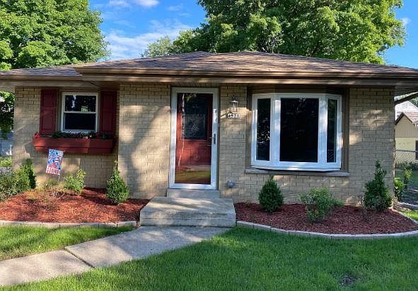 1st image of 4931 W Midland Dr