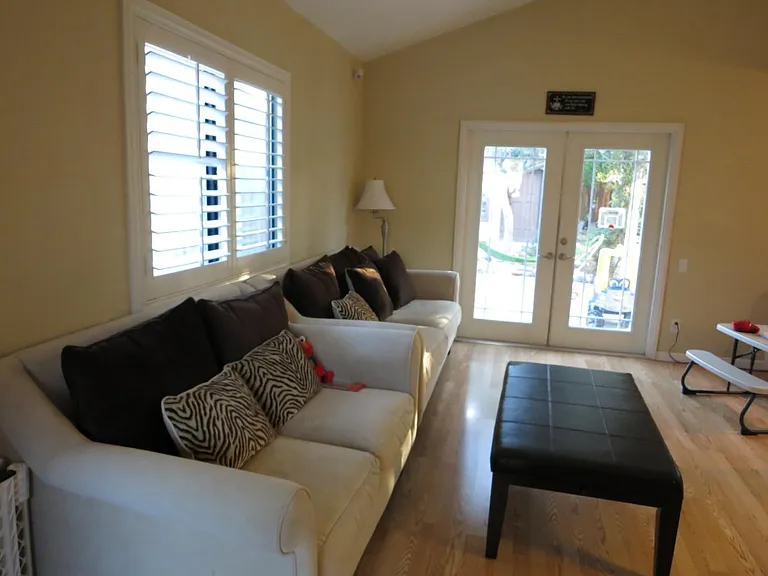 3285 Whitesand Ct — Photo 2