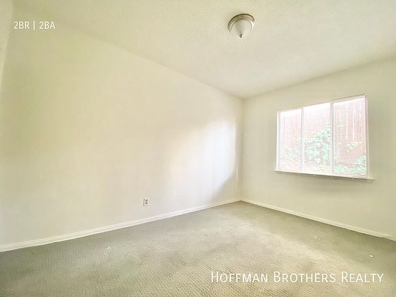 5th image of 2743 Waverly Dr #1A