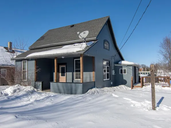 407 3rd Ave E, Osceola, WI 54020