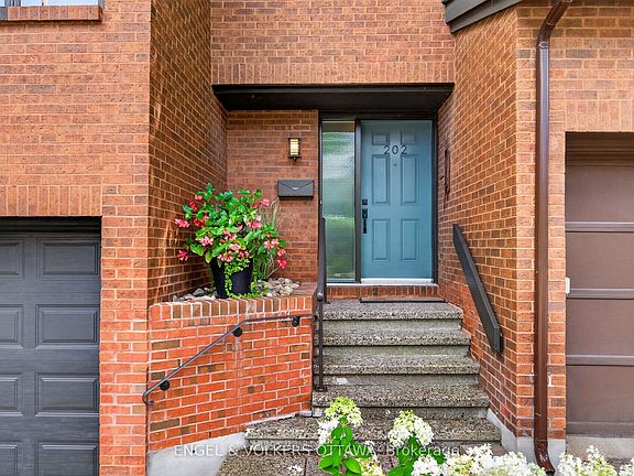 2nd image of 202 Holmwood Ave