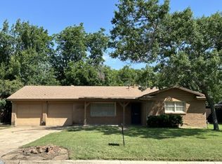2820 Southgate Dr, Fort Worth, TX 76133