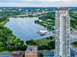 805 Carling Ave #1105, Ottawa, ON K1S 5W9