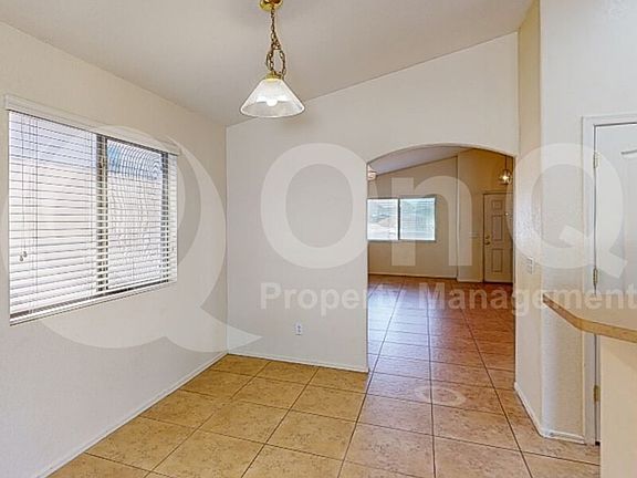5th image of 739 S Painted River Way