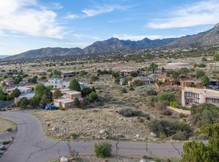 622 Cougar Loop NE, Albuquerque, NM 87122