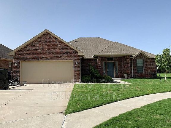 2nd image of 10805 NW 117th Pl