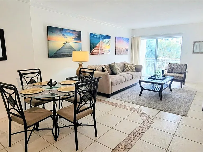 400 S Kings Point Dr #220 — Photo 1