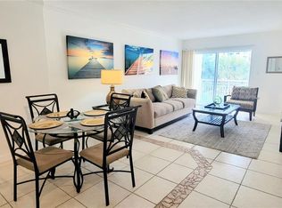400 S Kings Point Dr #220, North Miami Beach, FL 33160