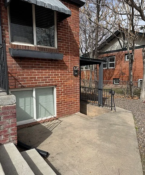 Garden level unit, big windows, plenty of natural light