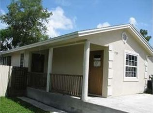 5329 Sholtz St, Naples, FL 34113