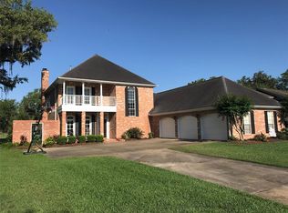 2158 Riverside Dr, West Columbia, TX 77486