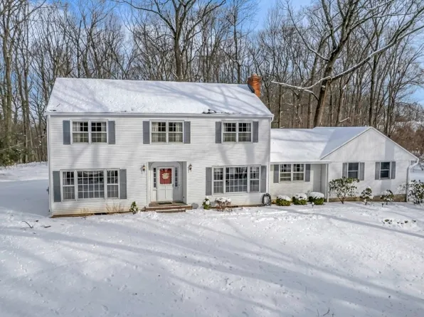 6 Prides Crossing, Chester Twp., NJ 07930