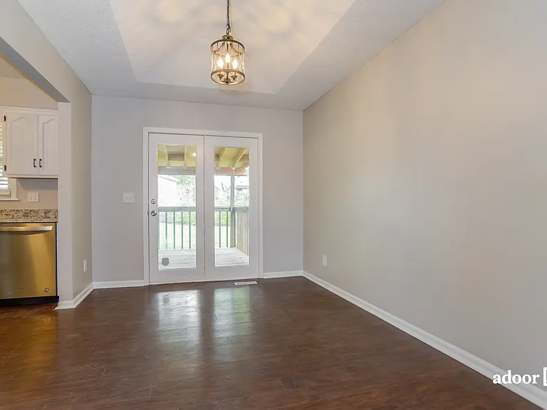 10447 N Cherry Dr — Photo 9