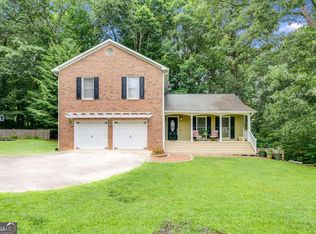 3887 Mill Glen Dr, Douglasville, GA